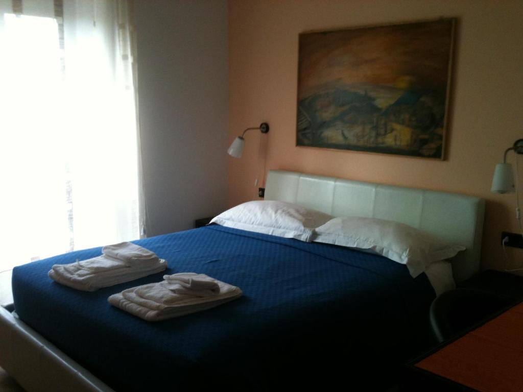 Ripa Del Naviglio B&B Milão Quarto foto